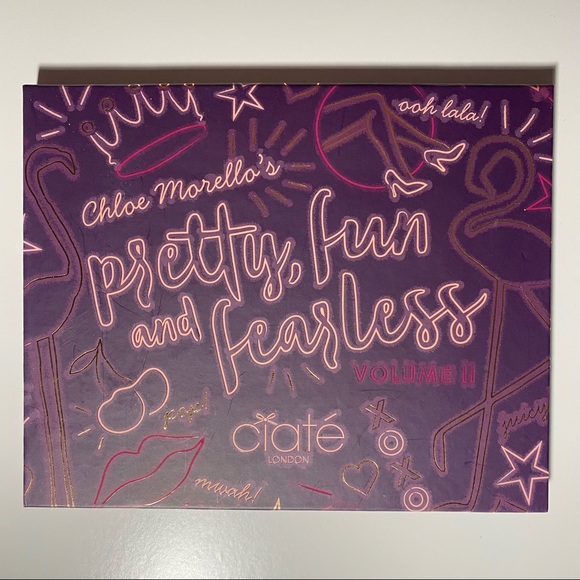 Chloe Morello’s Pretty, Fun and Fearless vol. 2 - Picture 2 of 3